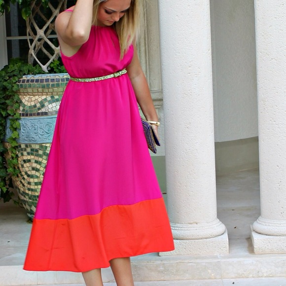 SOLD - Old Navy Colorblock Maxi Dress - Picture 3 of 4