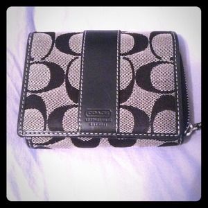 Authentic Coach wallet