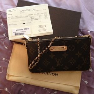😍SOLD😍Louis Vuitton Milla MM