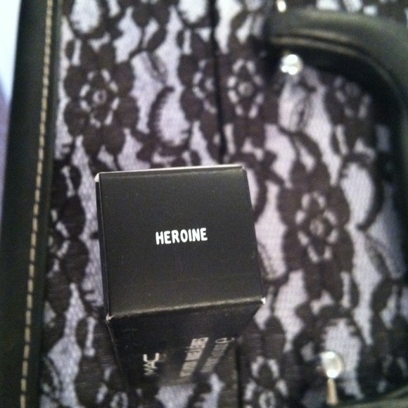 MAC Heroine, liner, and lavender whip! Bundle.