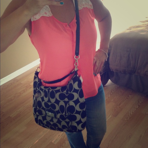 🚫Sold🚫 Additional pics of Coach Kristin bag