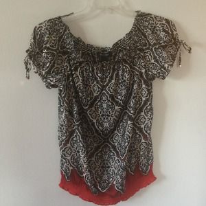 SOLD-White House black market printed top