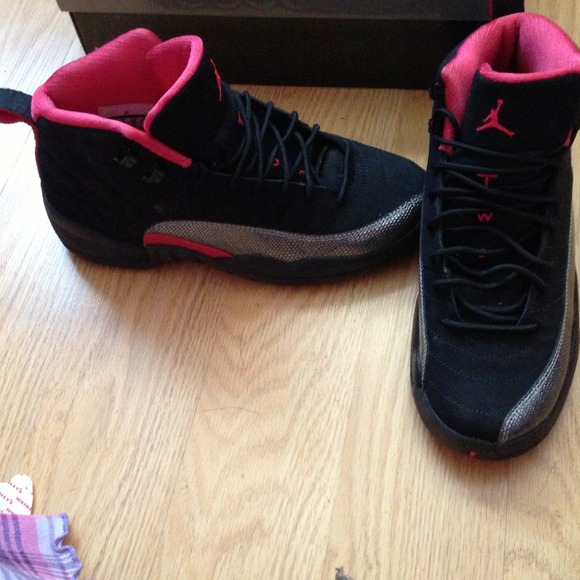💢SOLD💢 Retro 12's - Picture 2 of 3