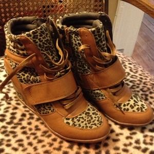 Wedge Heel Boots - Size 8