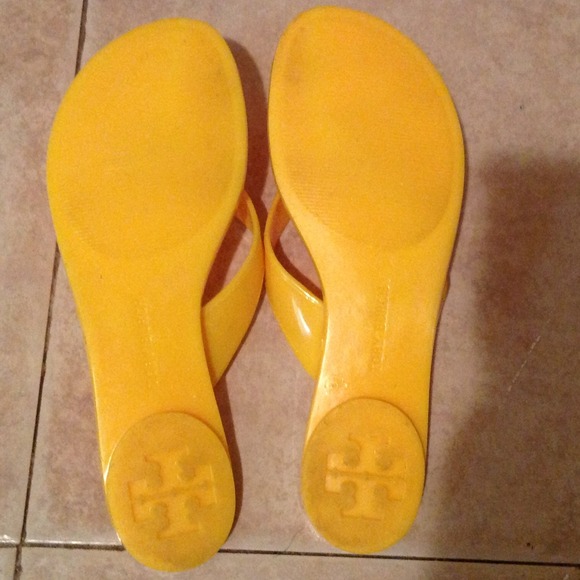TORY BURCH Yellow Jelly Thora Sz 6 - Picture 4 of 4