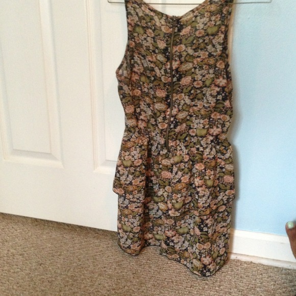 Flower vintage blouse.😍 - Picture 2 of 2