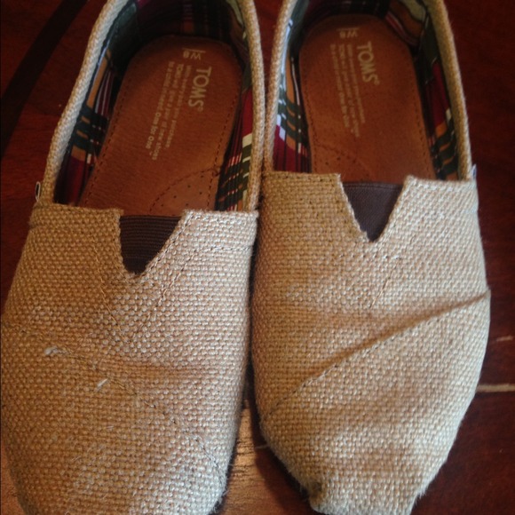 Burlap size 8 toms NEVER WORN
