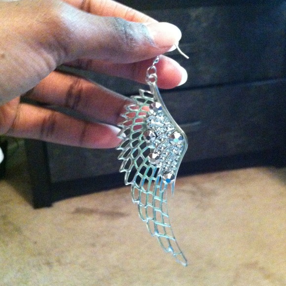 TRADED - Picture 2 of 3