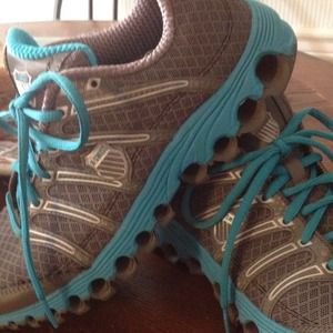 💥SOLD💥K-Swiss Shoes