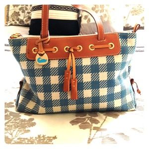 🎀ON HOLD FOR JANE88🎀 Authentic Dooney & Bourke