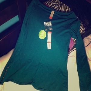 Green long sleeve cotton shirt
