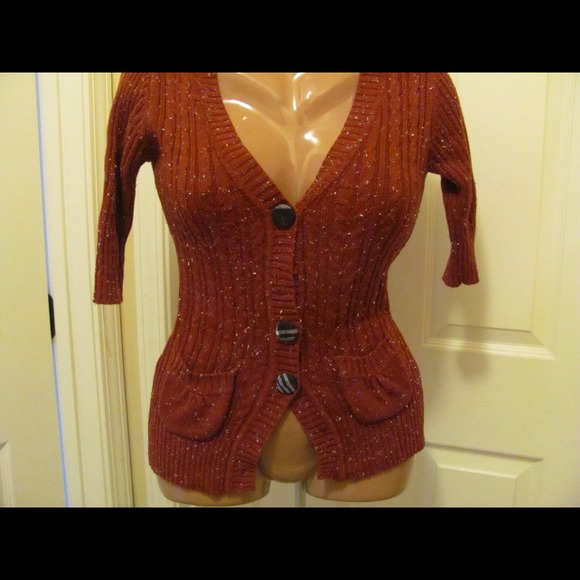 Red sweater - Picture 1 of 1