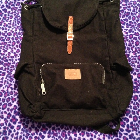 Black & Tan VS Backpack!! 📚