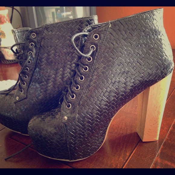 RESERVED for @fashiongrover.  Now $25! 6" booties.