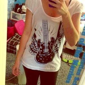 Guitar tee with open back