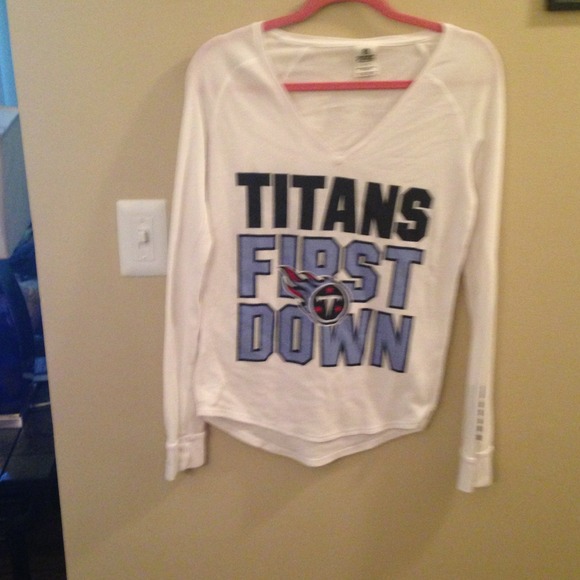 Victoria's Secret Tennessee titans shirt!