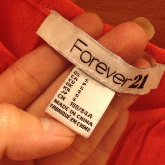 Forever 21 TOP - Picture 2 of 3