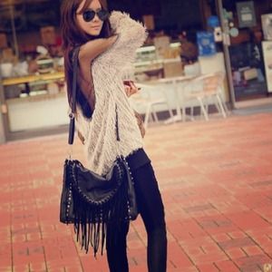 👑Feather Styled Mesh Back Top