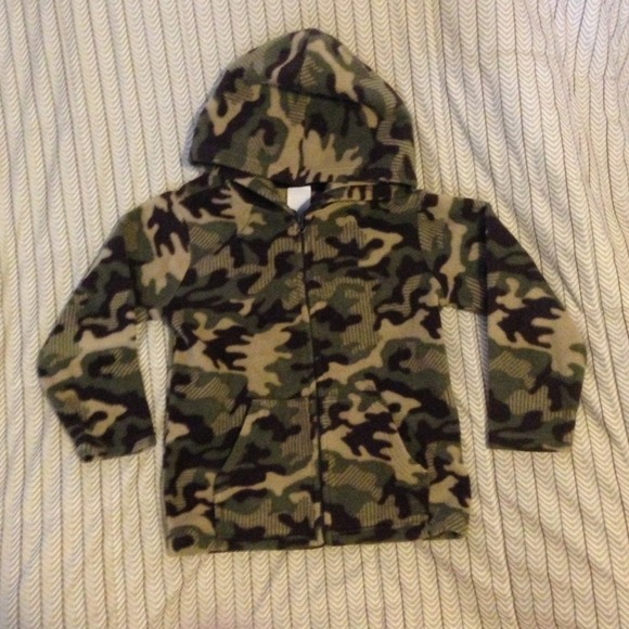 ❤️SOLD❤️Mommykatrn🎈Toddler zip up hoodie