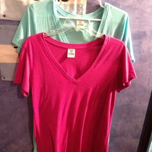 ❌❌❌SOLD w/bundle❌❌❌Two VSv-neck tshirts