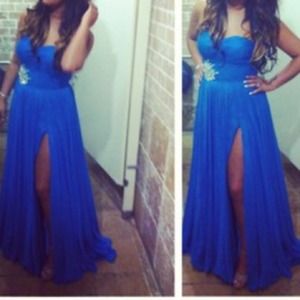 ✂🚨REDUCED PRICE✂❤BEAUTIFUL GOWN WORN ONLY ONCE!