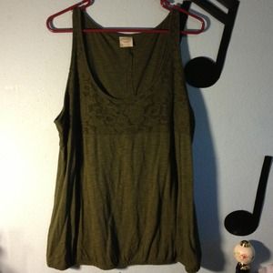Green with lace tank top and torrid Capri bundle