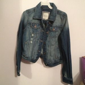 NWOT Dark wash jean jacket