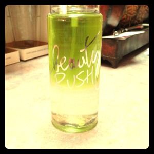💢SOLD💢 Victoria's Secret beauty rush appletini
