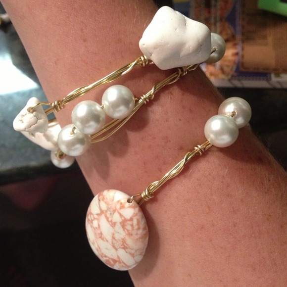 BANGLE SET! Retails at $65 - Picture 1 of 1