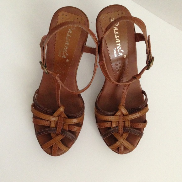 T-Strap Brazilian Heels perfect for summer! - Sz6 - Picture 2 of 3