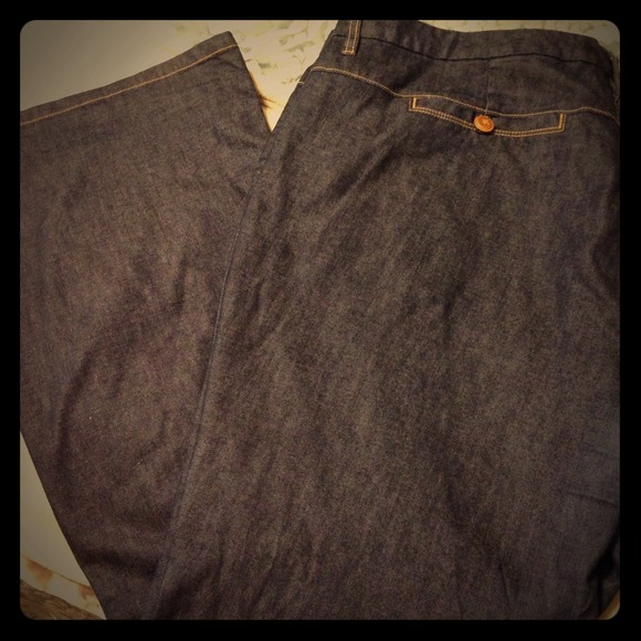 SOLD Old Navy Plus Size 26 Trouser jeans