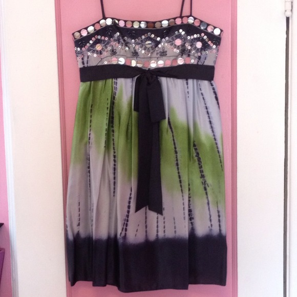 BCBG MAXAZRIA Size 4 Dress