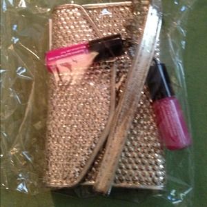 SOLD Brand new iPhone 4/4s case with mini