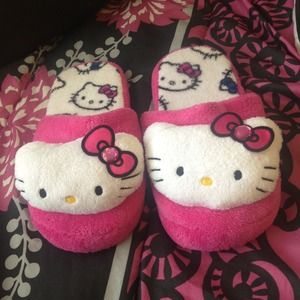 Hello Kitty Slippers