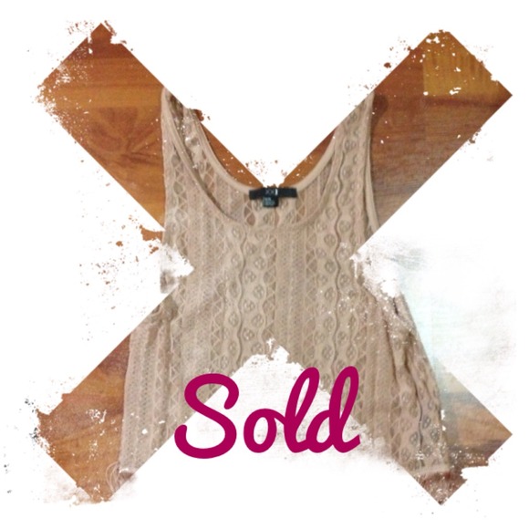 ⛔REDUCED⛔Fringe lace top