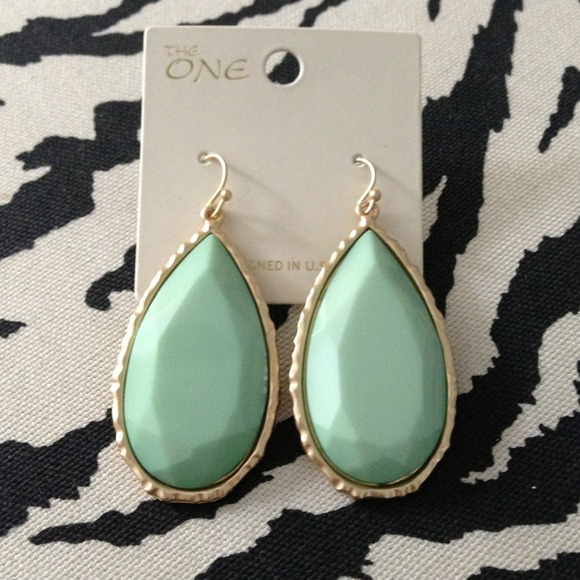 ❌SOLD❌New Mint Earrings!
