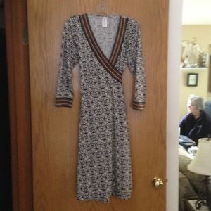 🚫Sold🚫Brown Wrap Dress w/ Built-In Slimmer Slip