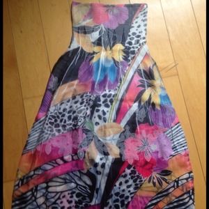 Strapless colorful dress