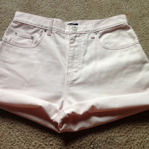 🌟SOLD🌟 Pastel Pink Vintage High Waisted Shorts