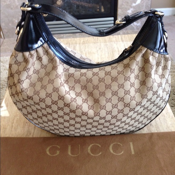 ********SOLD******BEAUTIFUL AUTHENTIC GUCCI HALF