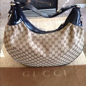 ********SOLD******BEAUTIFUL AUTHENTIC GUCCI HALF