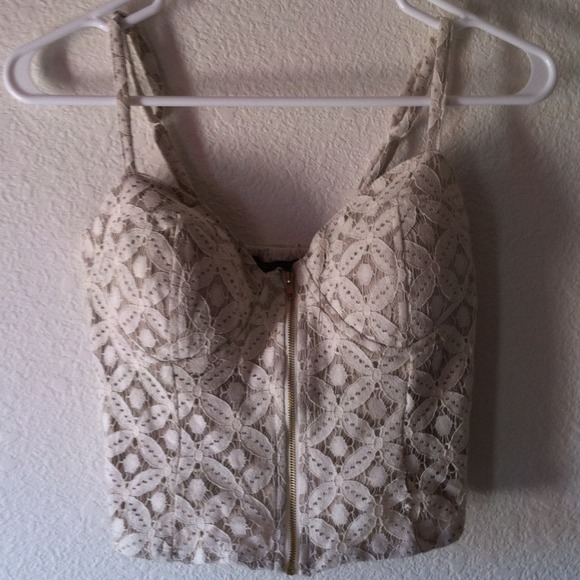 Lace Bustier / Crop Top
