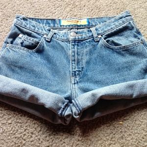🌟TRADED🌟 Vintage High Waisted Shorts