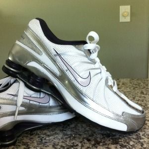 Brand new Nike shox