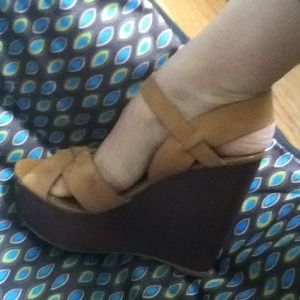 Comfy n cute ALDO wedges