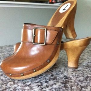 Mia clogs size 7