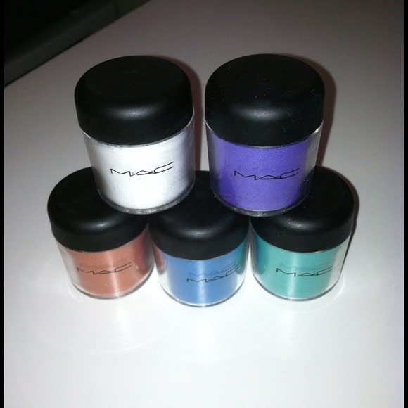 Reduced ✨ MAC Pigments ✨ Not Authentic