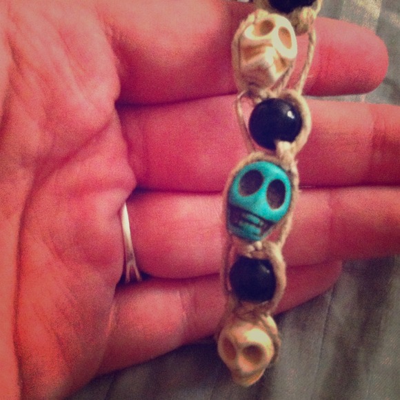 Skull hemp bracelet price reduction