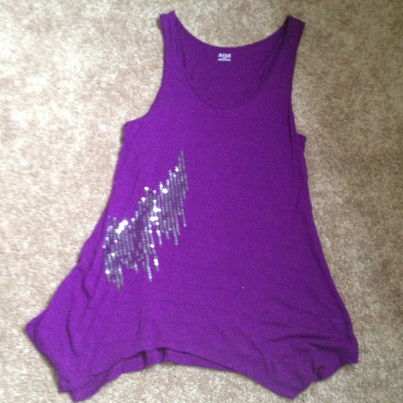 Never worn purple tank w/ sequin accent