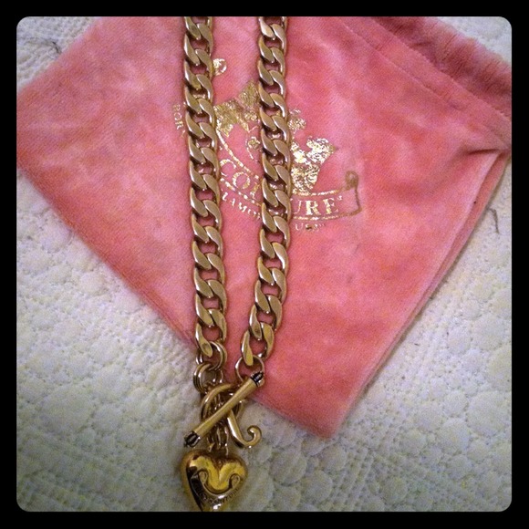 ✳Bundle✳ Juicy couture charms